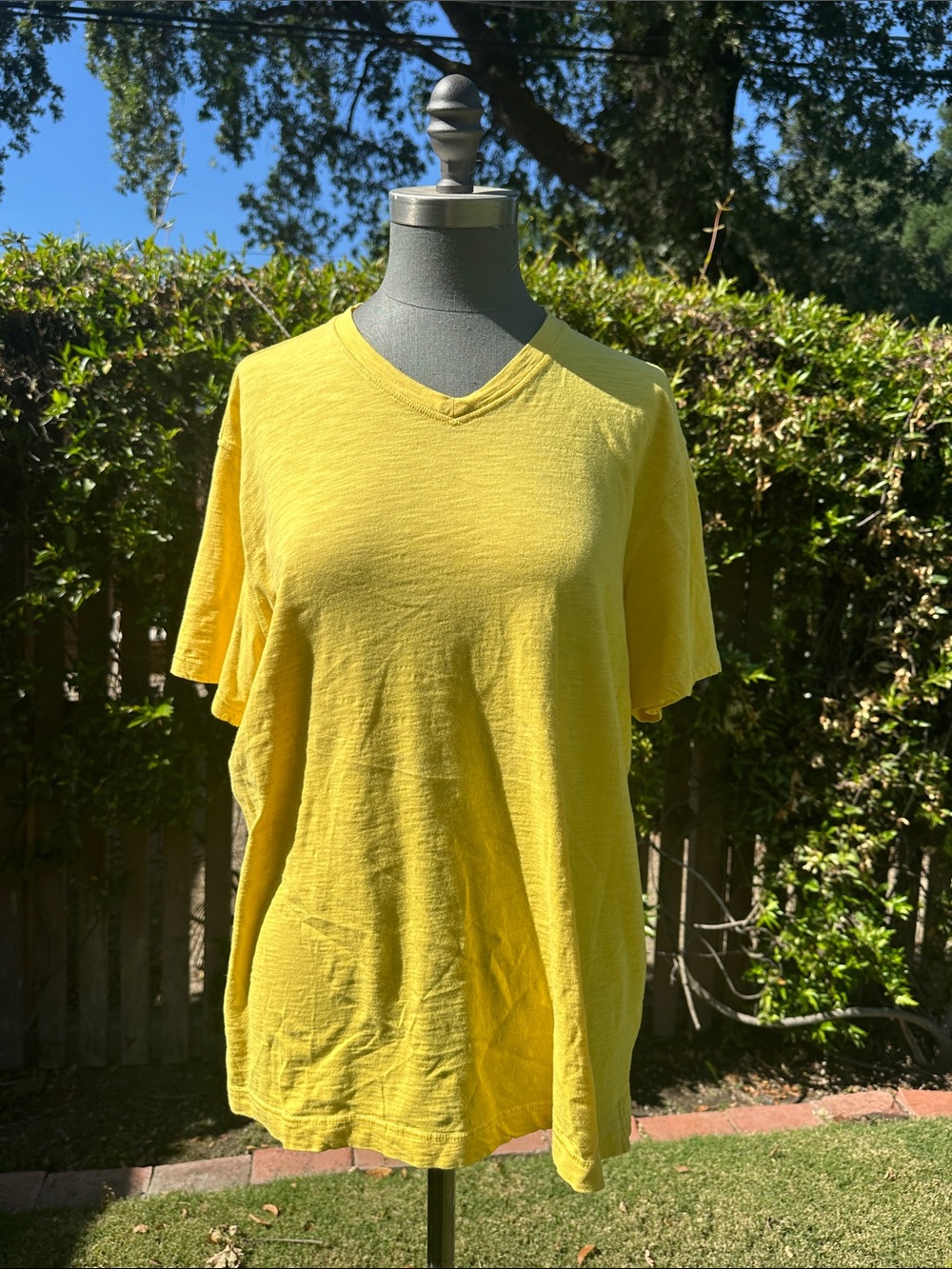Men’s Robert Graham Yellow V-Neck Short Sleeve Tee